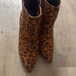 Brand New Size 9 Leopard Print Boots