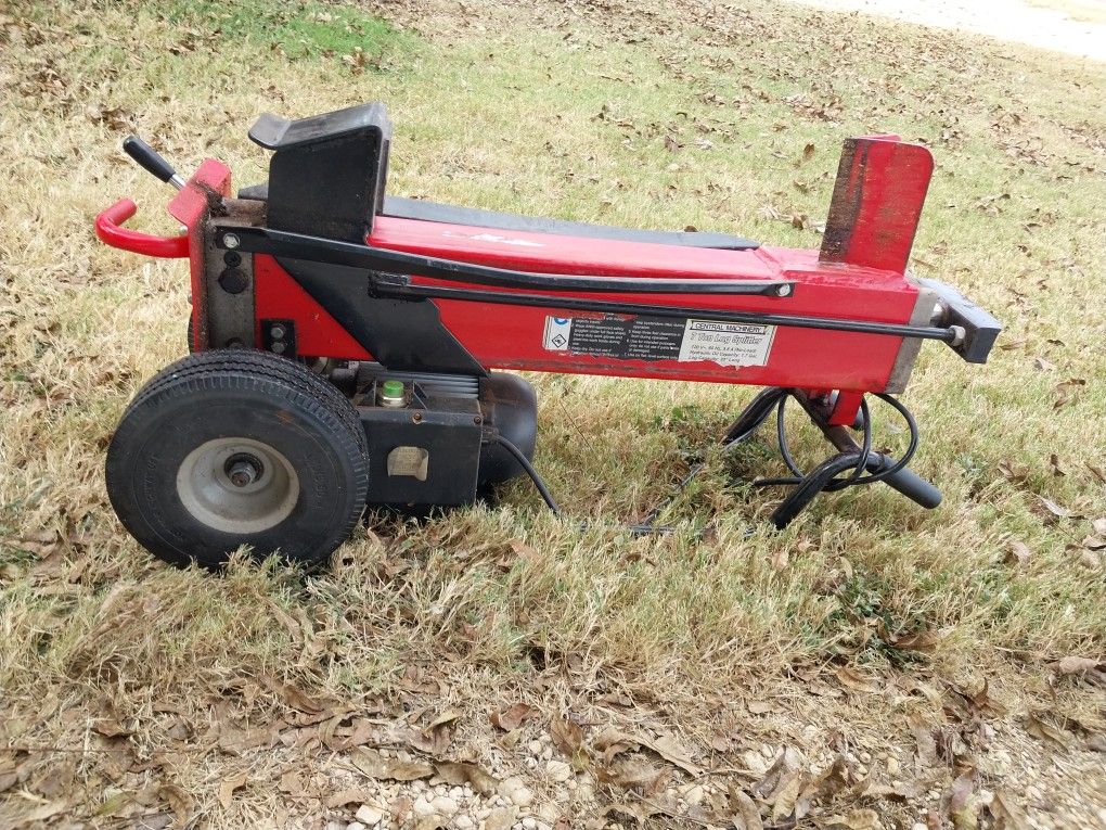7 Ton Log Splitter $225 OBO