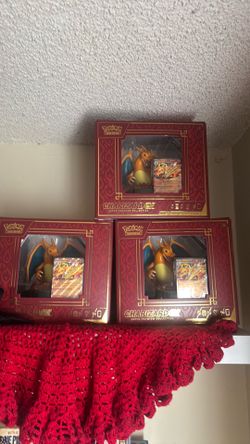 Charizard ex super collection box