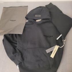 Fear of God Essentials Pullover Hoodie