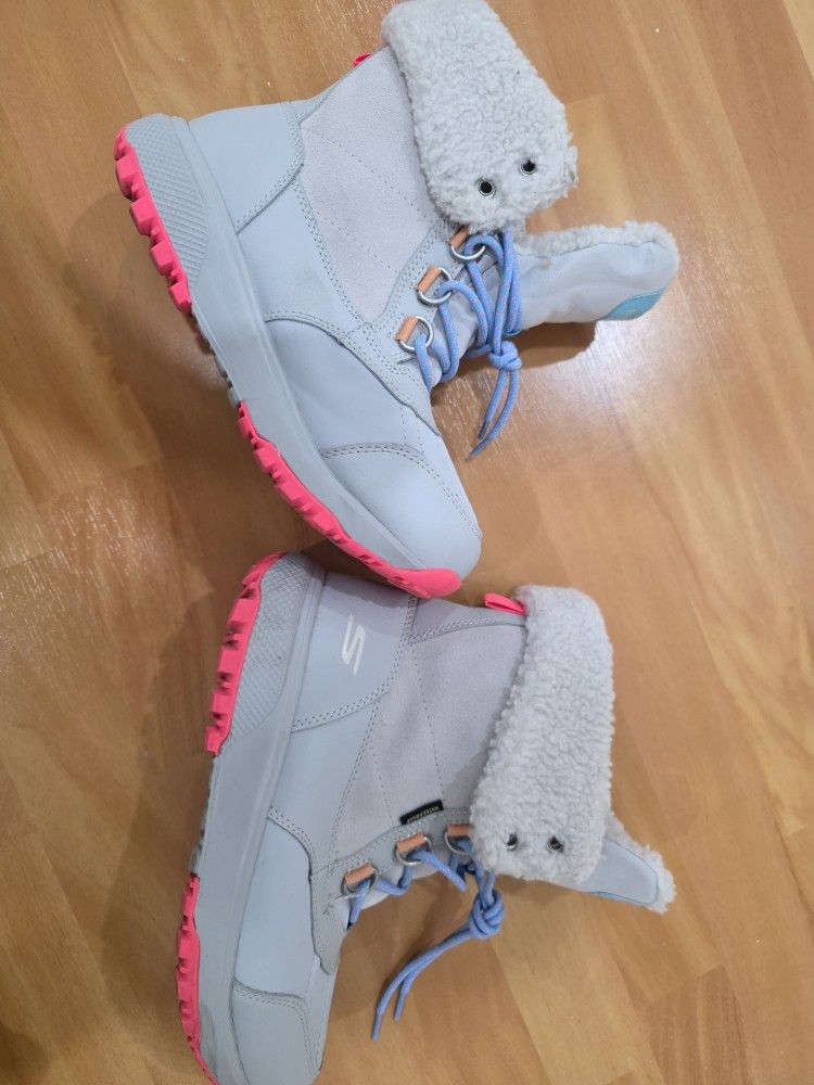 BOTAS  skechers WATERPROOF. Nieve