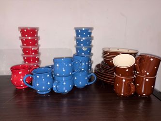 Massive 30+ Piece Kitchen Clearance Lot - Temp-tations & Mug Sets