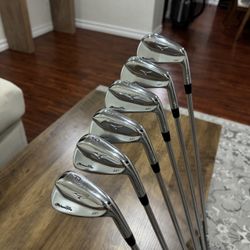 MIZUNO PRO 221 Full Iron set (P Wedge - 5 iron)