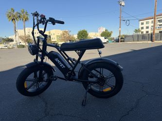 3️⃣ Fat Tire Electric Bike 🔥 Smooth Ride | Best Deal | In Stock Now