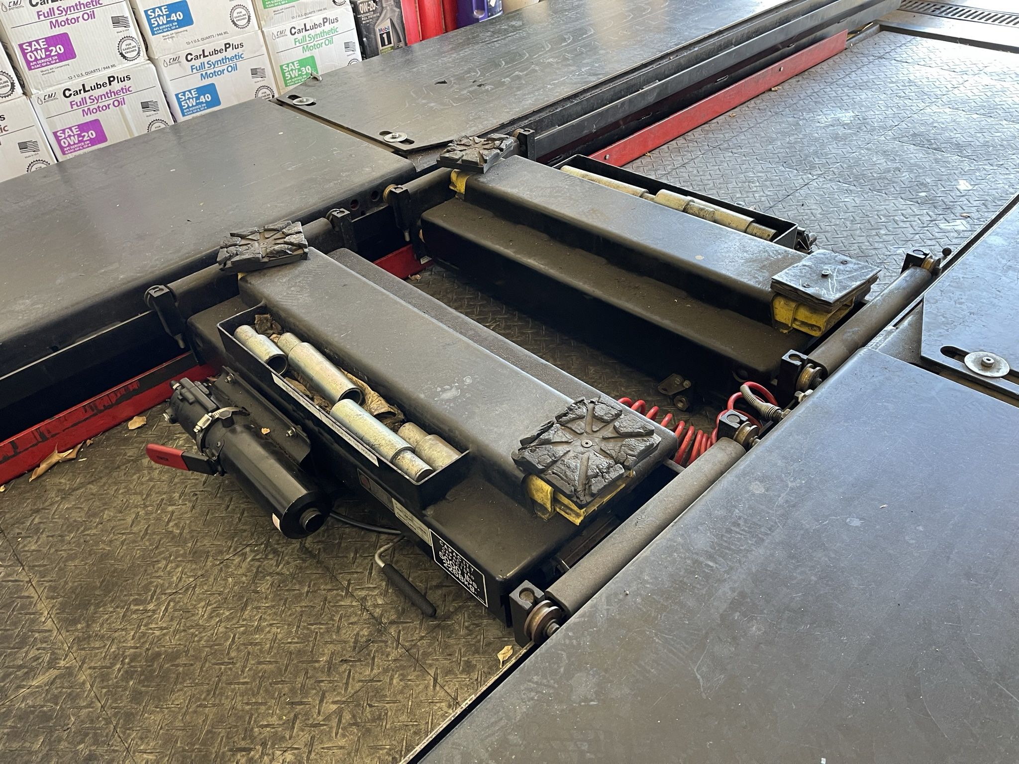 John Bean/Snap-On Wheeltronic 2X Rolling Jacks Lift For Scissor/4post Alignment Lift.