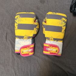 Women’s century boxing gloves 