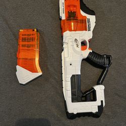 Doomlands Automatic Nerf Gun With 6 Bullets And Mag