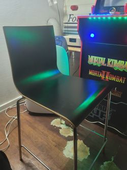 Classic hard style bar stool 