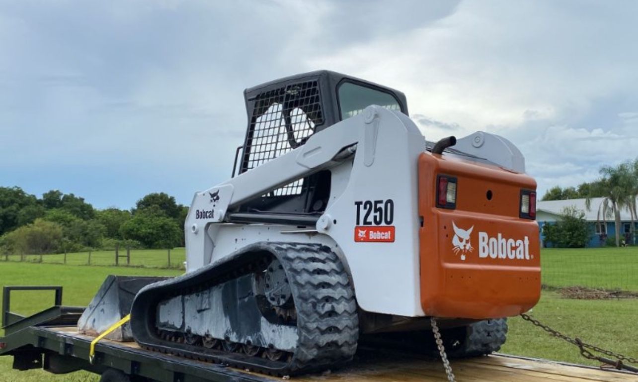 Bobcat Skid Steer