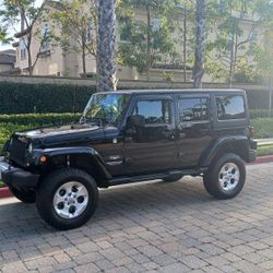 2015 Jeep Wrangler 4x4 Stick Shift Super Clean Inside And Out