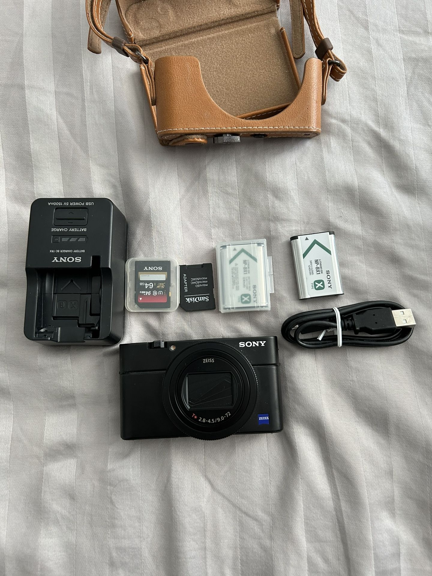 Sony RX100 VI with 64gb Memory Card