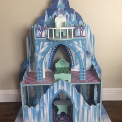 Frozen Elsa Castle Wooden Doll House