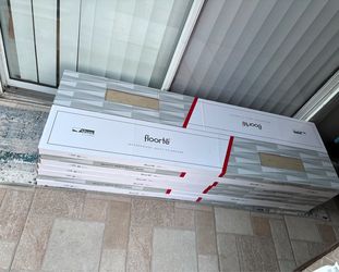 Piso Vinilo 305 feet . 1.50$ each foot