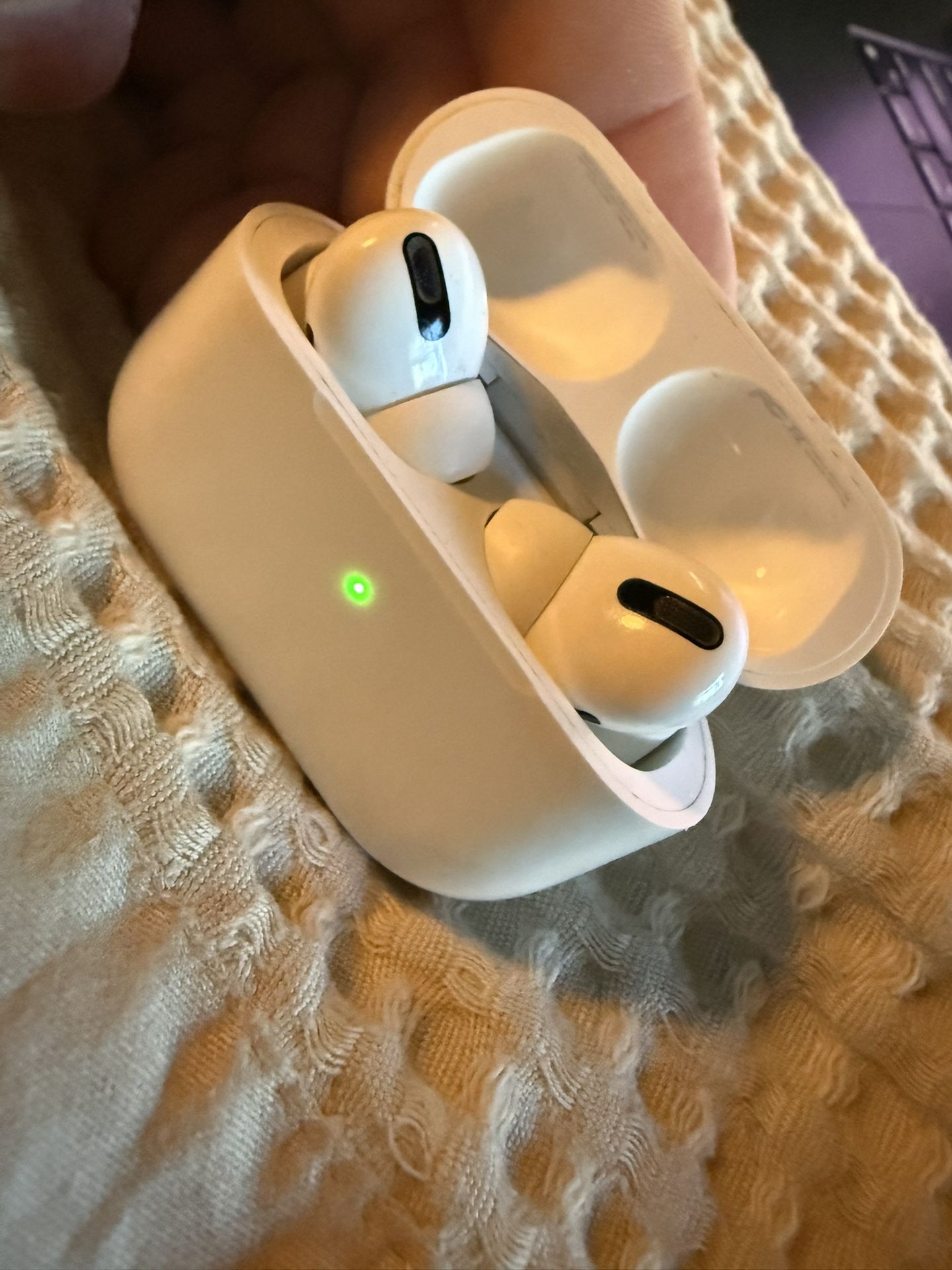 Apple AirPods Pro