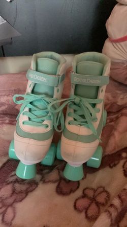 Roller Derby FireStar youth skates size 4