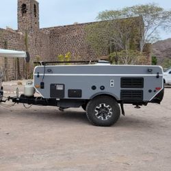 2004 Starcraft RT 10  ( Rough Terrain )