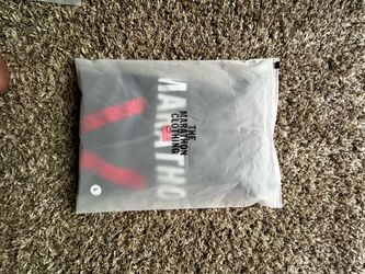 Marathon V Tee
