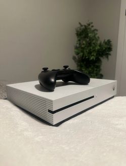 Microsoft Xbox One S Console with Controller