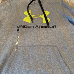 Under Armour Hoodie