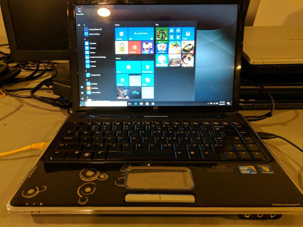 HP pavilion PV4 Windows 10 Pro notebook