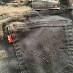 Levi's 541 men's jeans in size 32x30