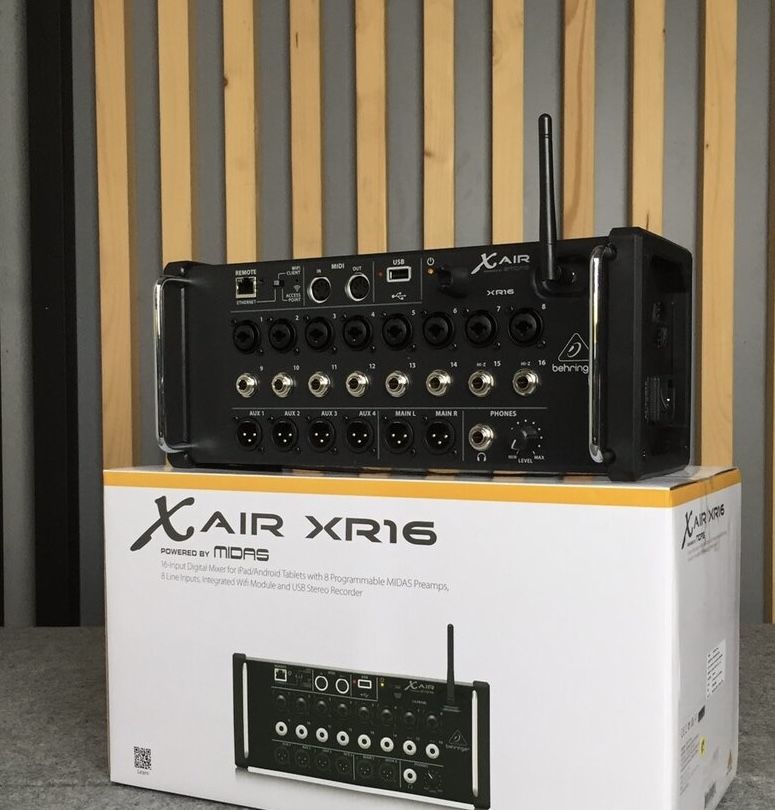 Behringer XAir XR16 Digital Mixer