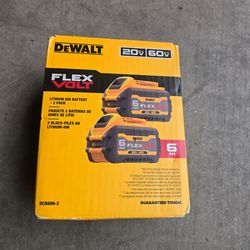 Dewalt 60 volts battery's