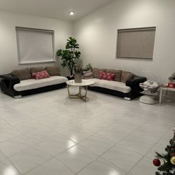 Two-piece sectional sofa, used, needs some repairs, stretch fabric and microfiber, original from El Dorado Furniture