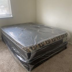 Queen Mattress Come Work Free Box Spring - Free Delivery 🚚 Today To Reasonable Distance 