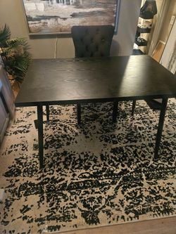 Dining room table