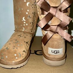 UGGS 
