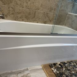 Left Hand Kohler Tub 60”