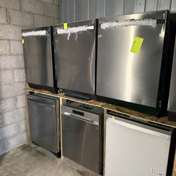 NEW SAMSUNG STAINLESS STEEL DISHWASHERS