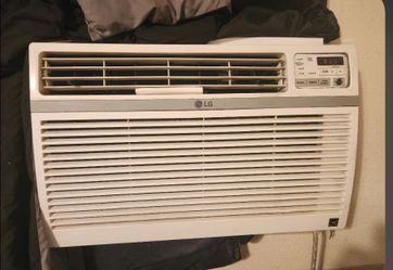 LG white 10,000 BTU