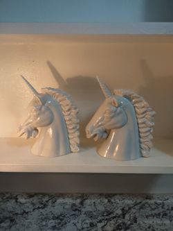 Unicorn set 8 in tall ceramic
