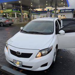 Toyota Corolla 2009 LE  Excellent Condition With A Low Mileage 56,891 Used.