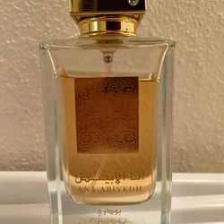 Lattafa Ana Abiyedh Poudree