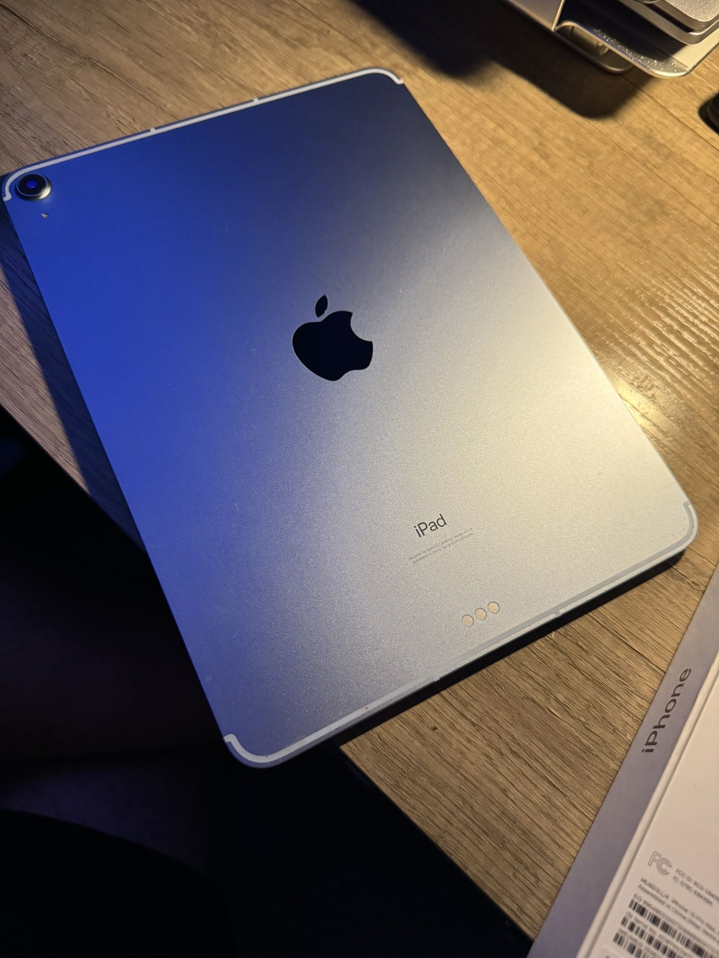 Apple iPad Air 4th Gen 256 GB Unlocked