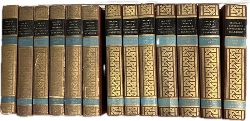 Funk & Wagnalls Encyclopedia Yearbook Set