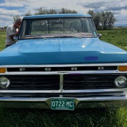 1977 Ford Limited