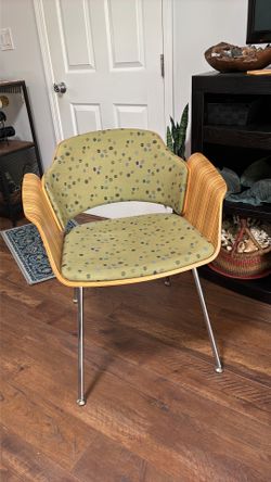 Accent office, bedroom,living room chair.