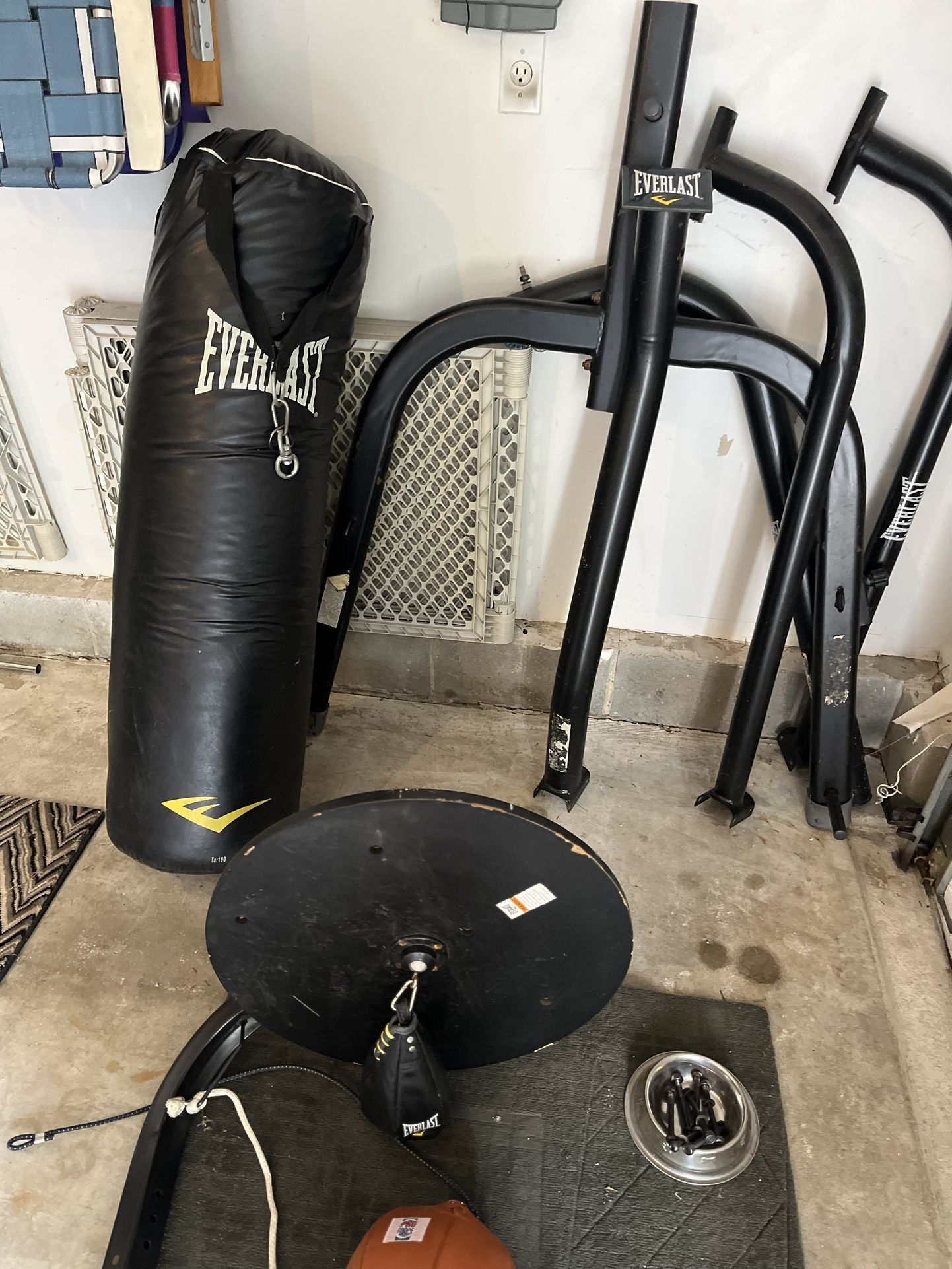 Everlast Boxing Setup