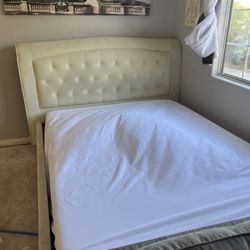Queen Bedframe