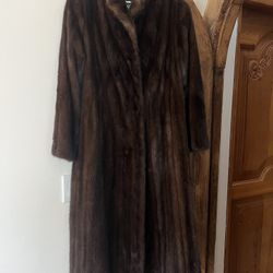 1983 SAGA MINK Genuine Women’s Long Fur Coat Size 12