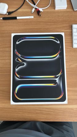 iPad Pro 13-inch (m4) Wi-Fi + Cellular 256GB