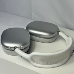 Silver AirPods Max 