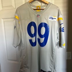Rams Jersey Size Xl