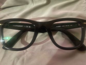 Ray-Bans Wayfarer with Blue Light Lens and Cleaning Kit Like New!