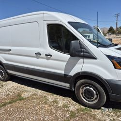Ford Transit Mid Roof 250 Cargo Van 2021