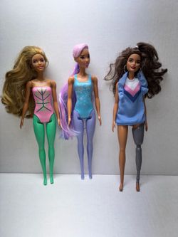 3 Barbie dolls